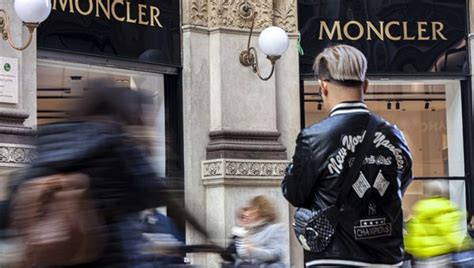 Moncler, Equita: poco verosimile il potenziale interesse per 